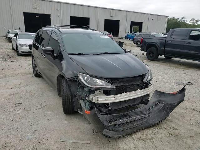 2019 Chrysler Pacifica Touring L VIN: 2C4RC1BG9KR560705 Lot: 81822445