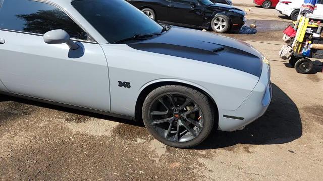 2020 Dodge Challenger R/T VIN: 2C3CDZBTXLH253733 Lot: 85867375