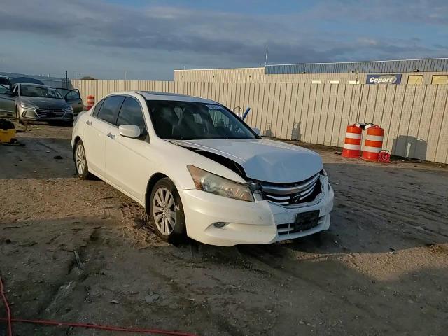 2012 Honda Accord Exl VIN: 1HGCP3F8XCA000398 Lot: 85695625