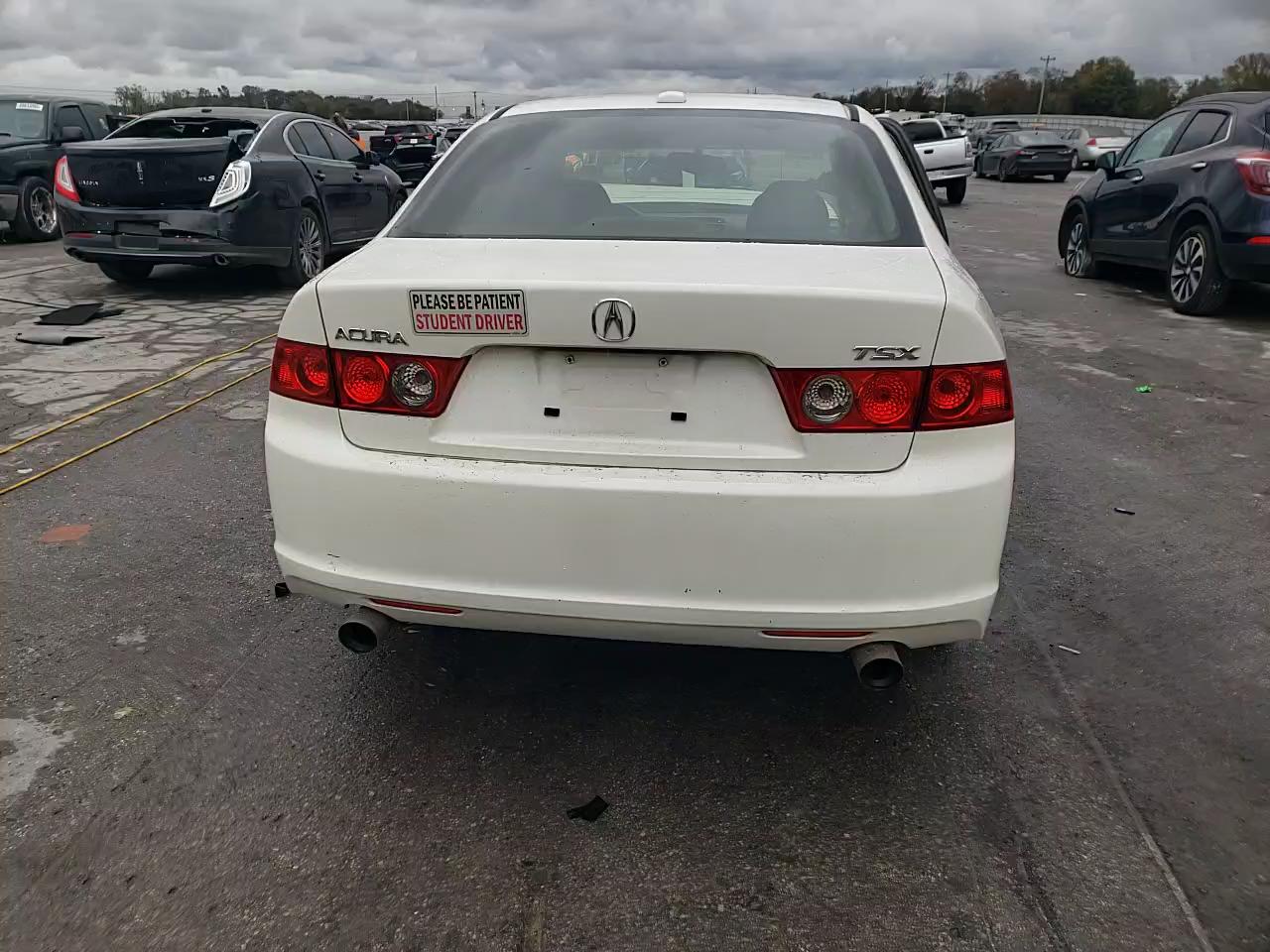 Фото: JH4CL96916C007902