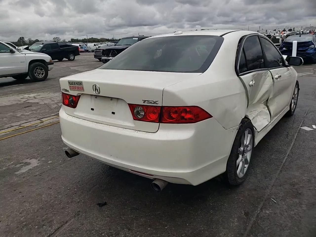 Фото: JH4CL96916C007902