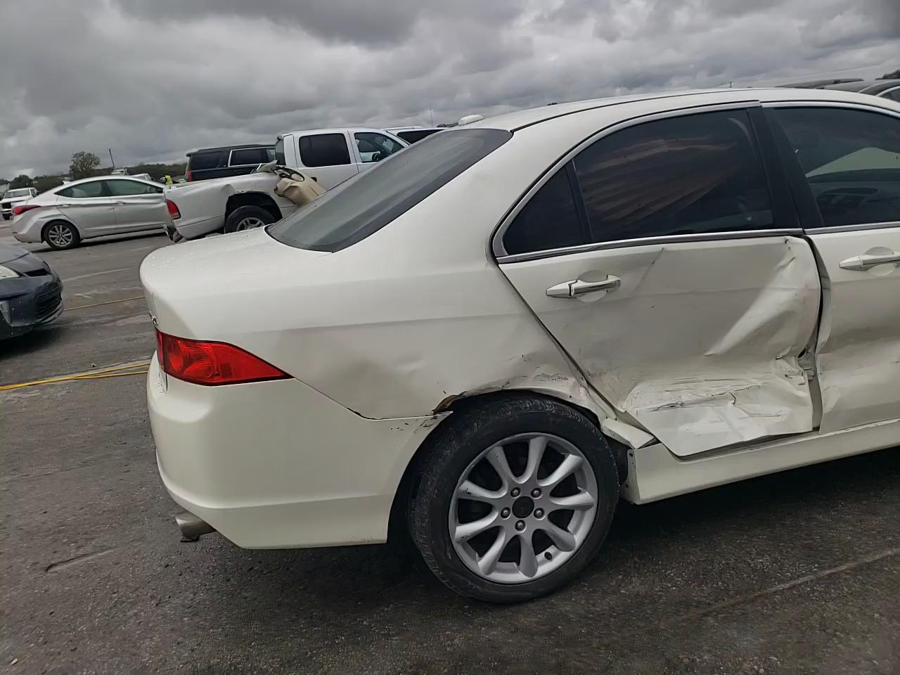 Фото: JH4CL96916C007902