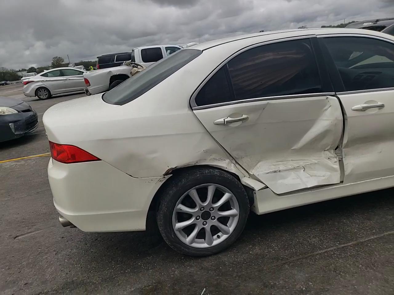 Фото: JH4CL96916C007902