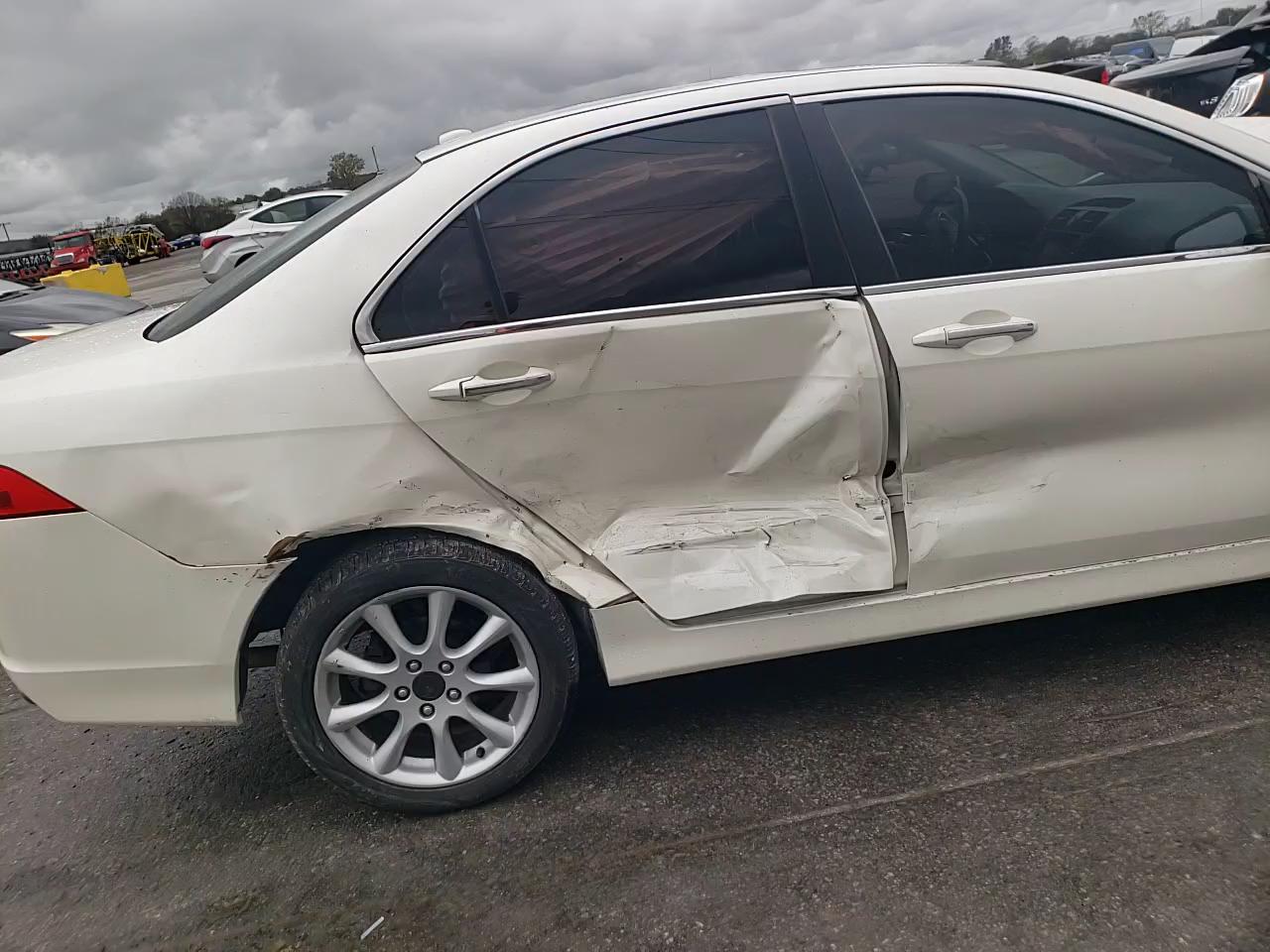 Фото: JH4CL96916C007902