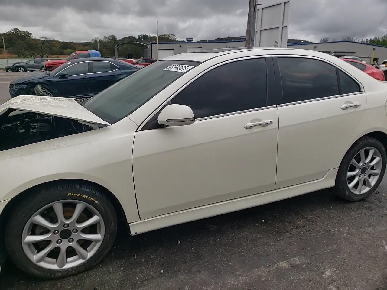 Фото: JH4CL96916C007902