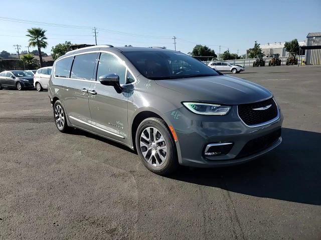 2023 Chrysler Pacifica Hybrid Pinnacle VIN: 2C4RC1N77PR576128 Lot: 86474585