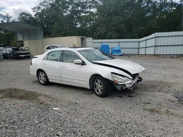 2007 Honda Accord Ex VIN: 1HGCM56817A152516 Lot: 84993355