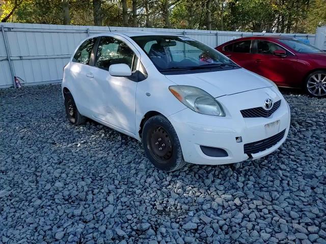 2010 Toyota Yaris VIN: JTDJT4K36A5318123 Lot: 84933445