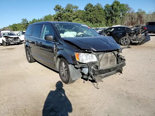 2017 Dodge Grand Caravan Sxt VIN: 2C4RDGCG7HR860833 Lot: 90975975