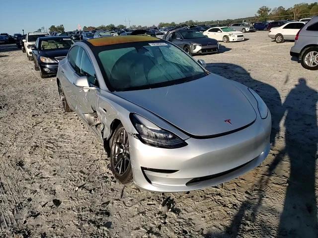 2018 Tesla Model 3 VIN: 5YJ3E1EA5JF044021 Lot: 82595655