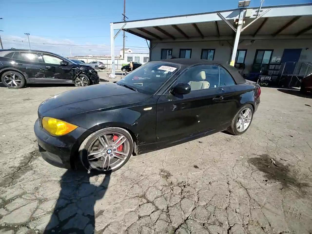 Фото: WBAUN9C52AVK41302