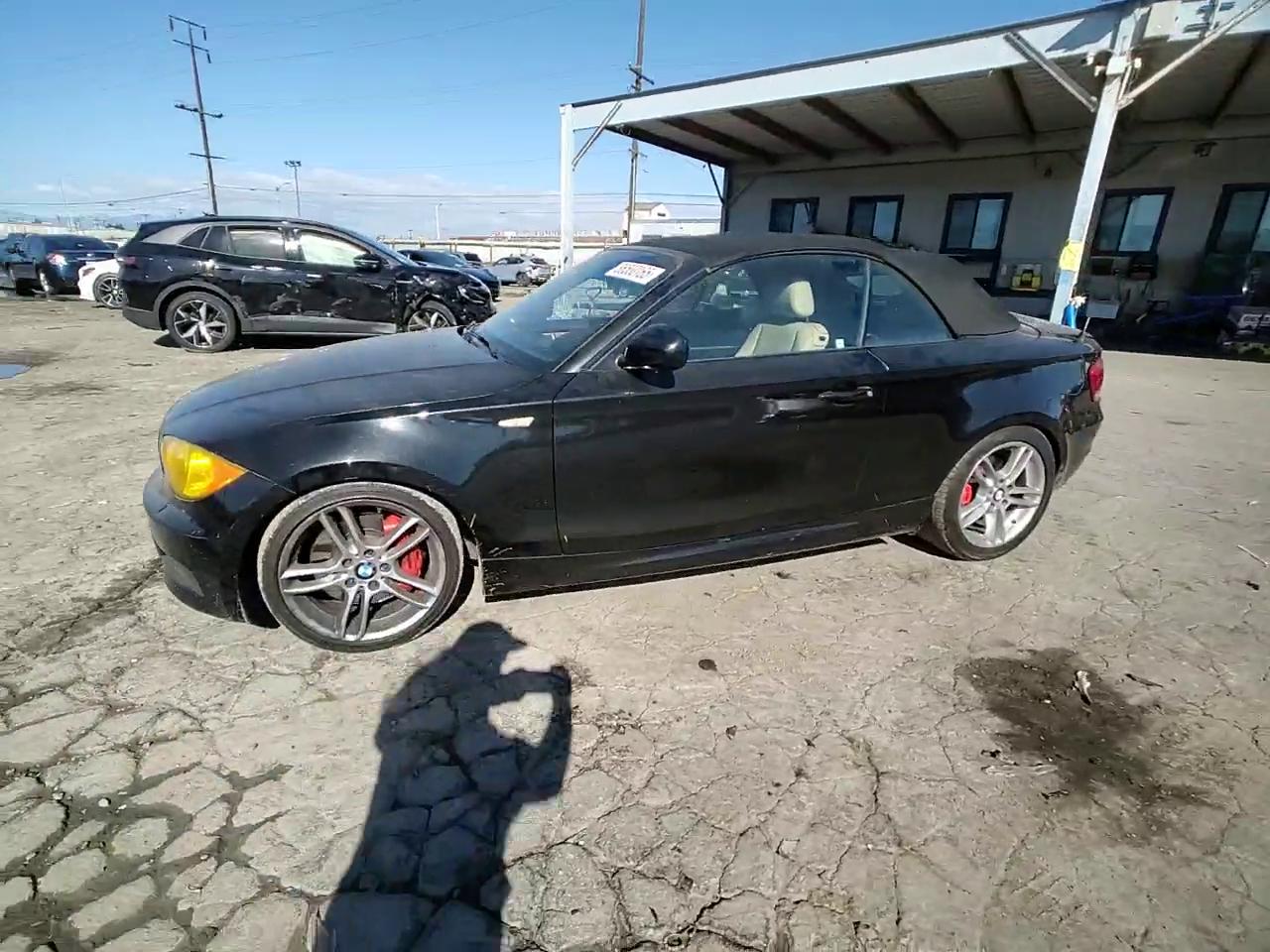 Фото: WBAUN9C52AVK41302