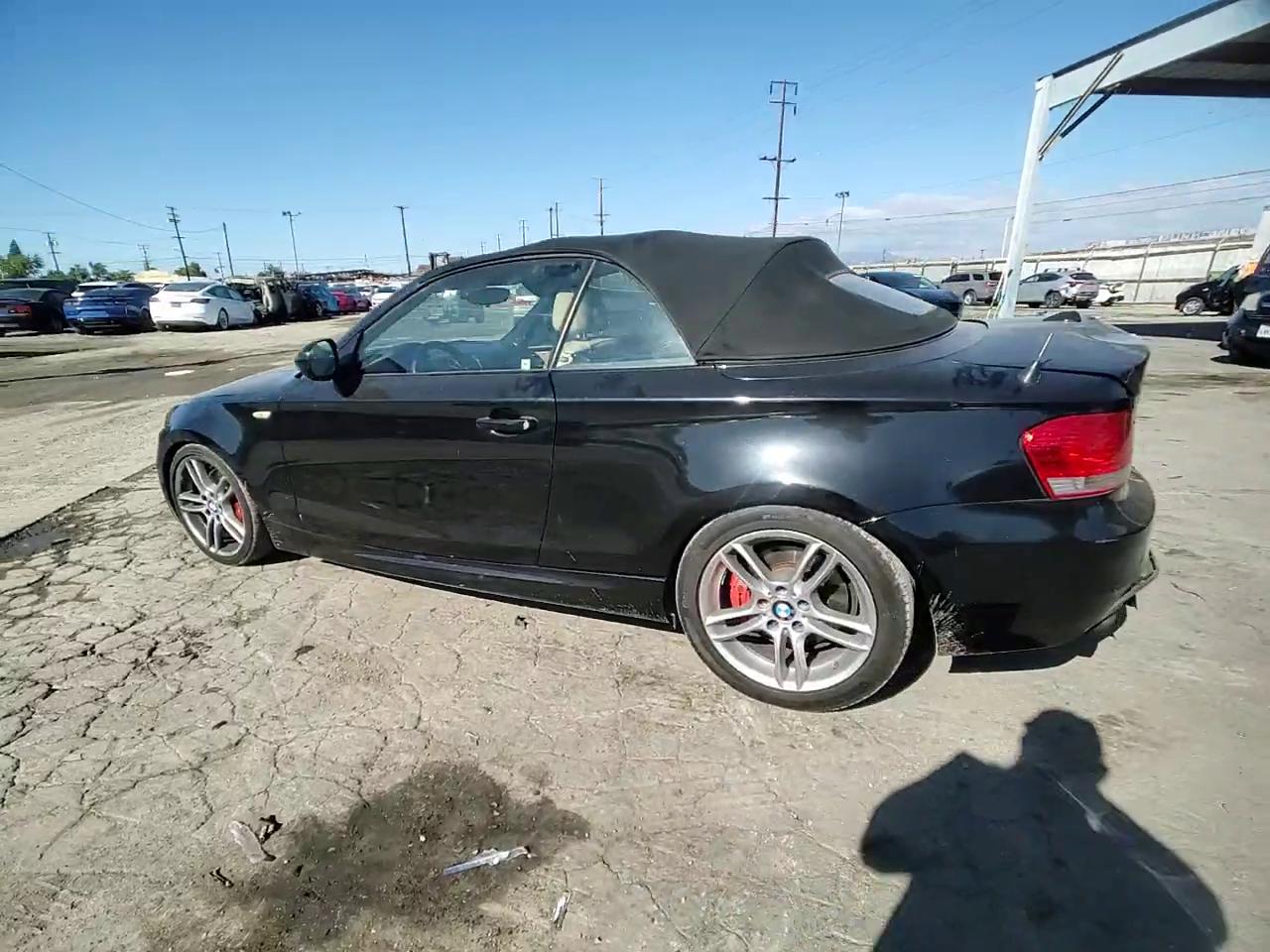 Фото: WBAUN9C52AVK41302