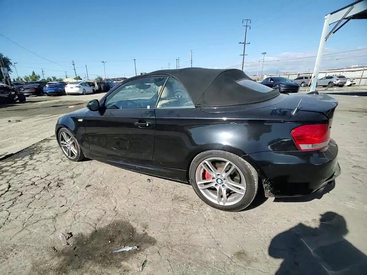 Фото: WBAUN9C52AVK41302