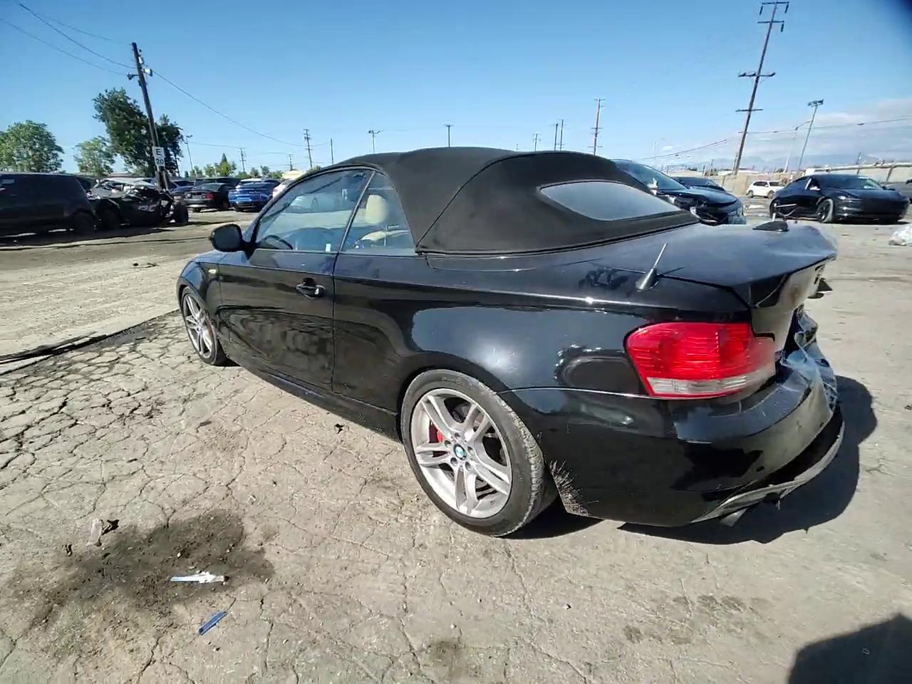 Фото: WBAUN9C52AVK41302