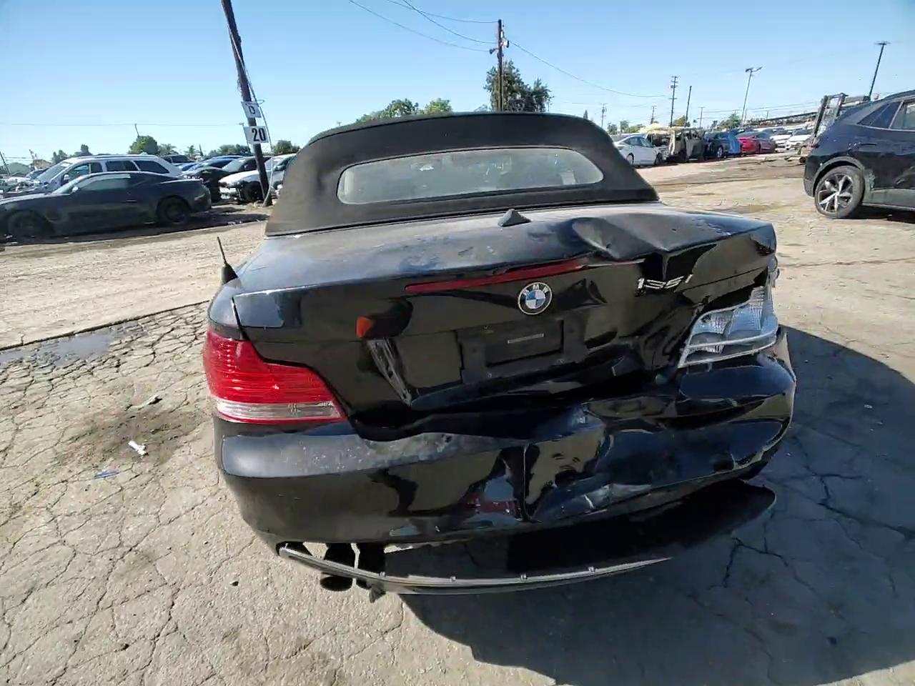 Фото: WBAUN9C52AVK41302