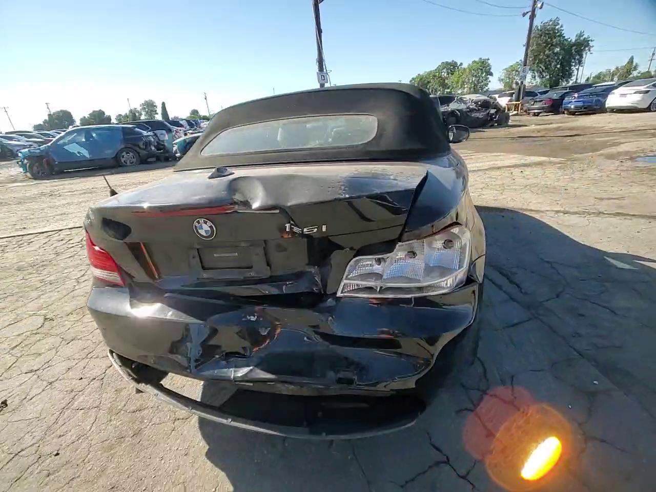 Фото: WBAUN9C52AVK41302