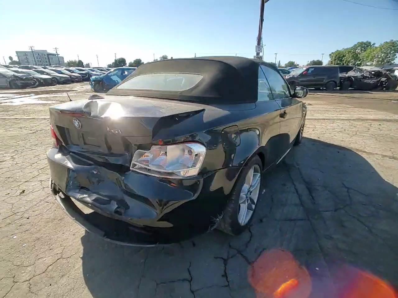 Фото: WBAUN9C52AVK41302