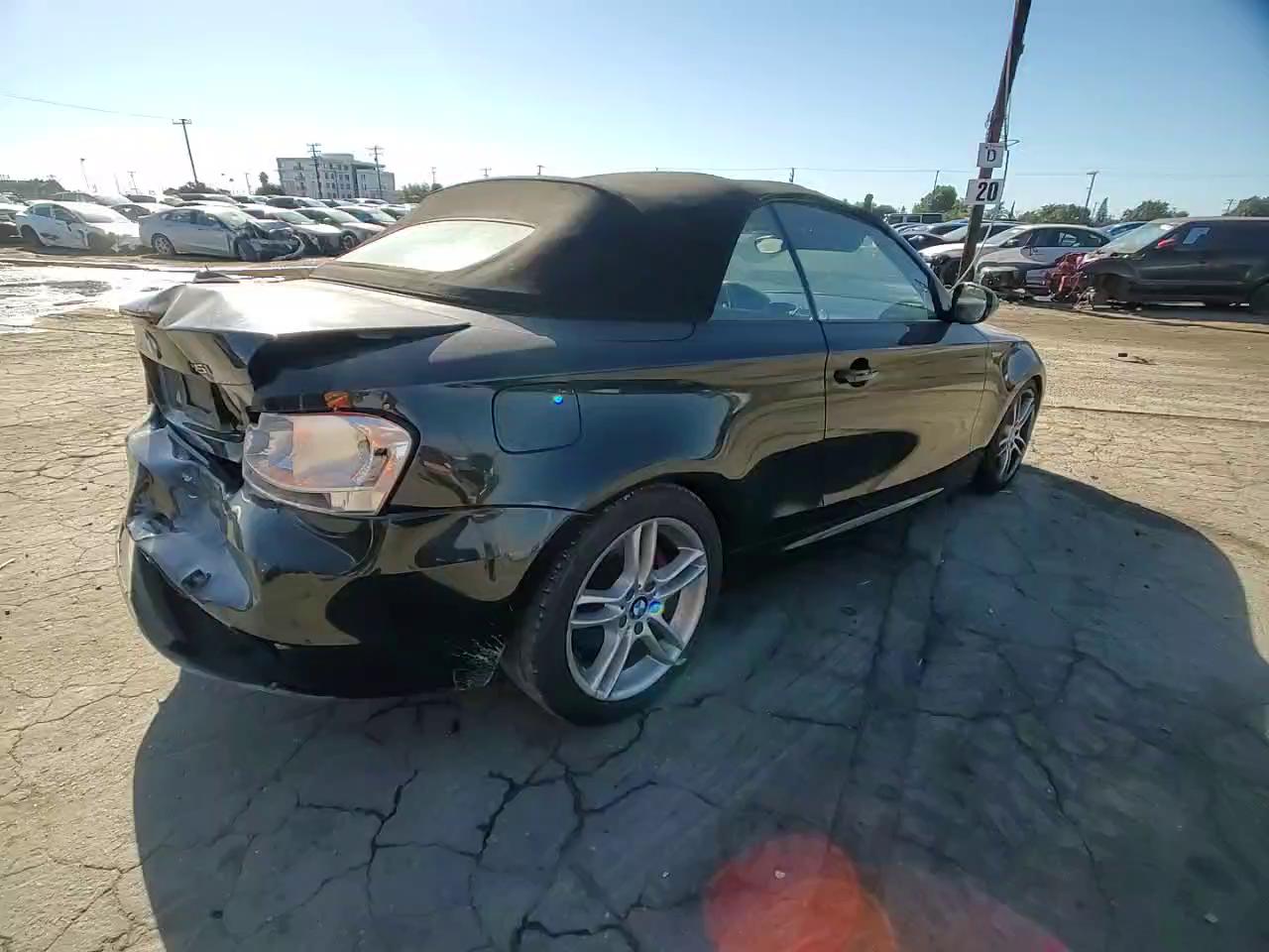 Фото: WBAUN9C52AVK41302