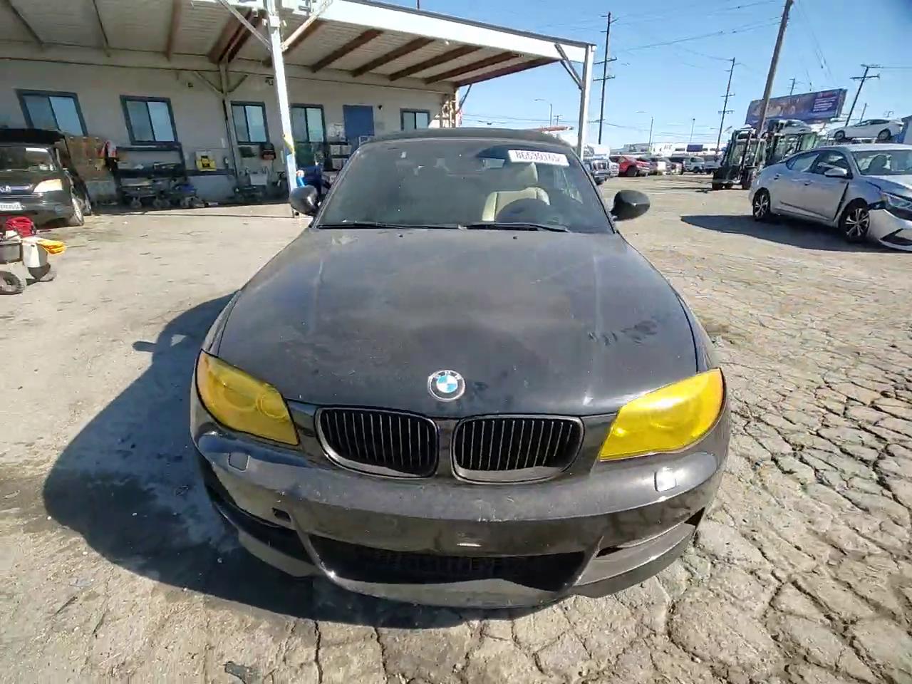 Фото: WBAUN9C52AVK41302