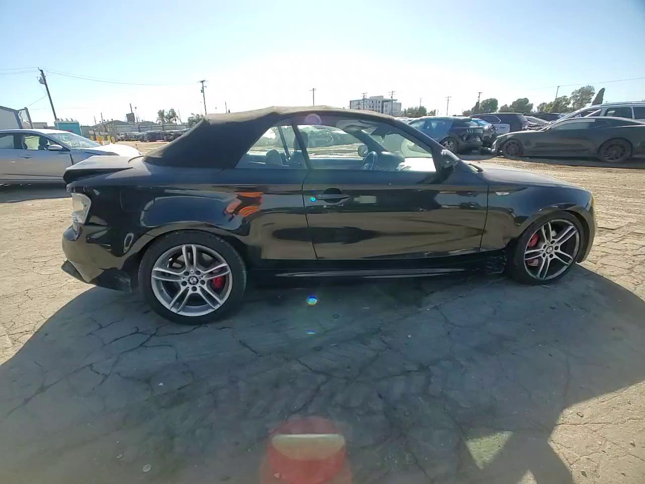 Фото: WBAUN9C52AVK41302