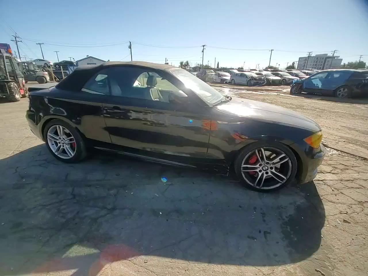 Фото: WBAUN9C52AVK41302