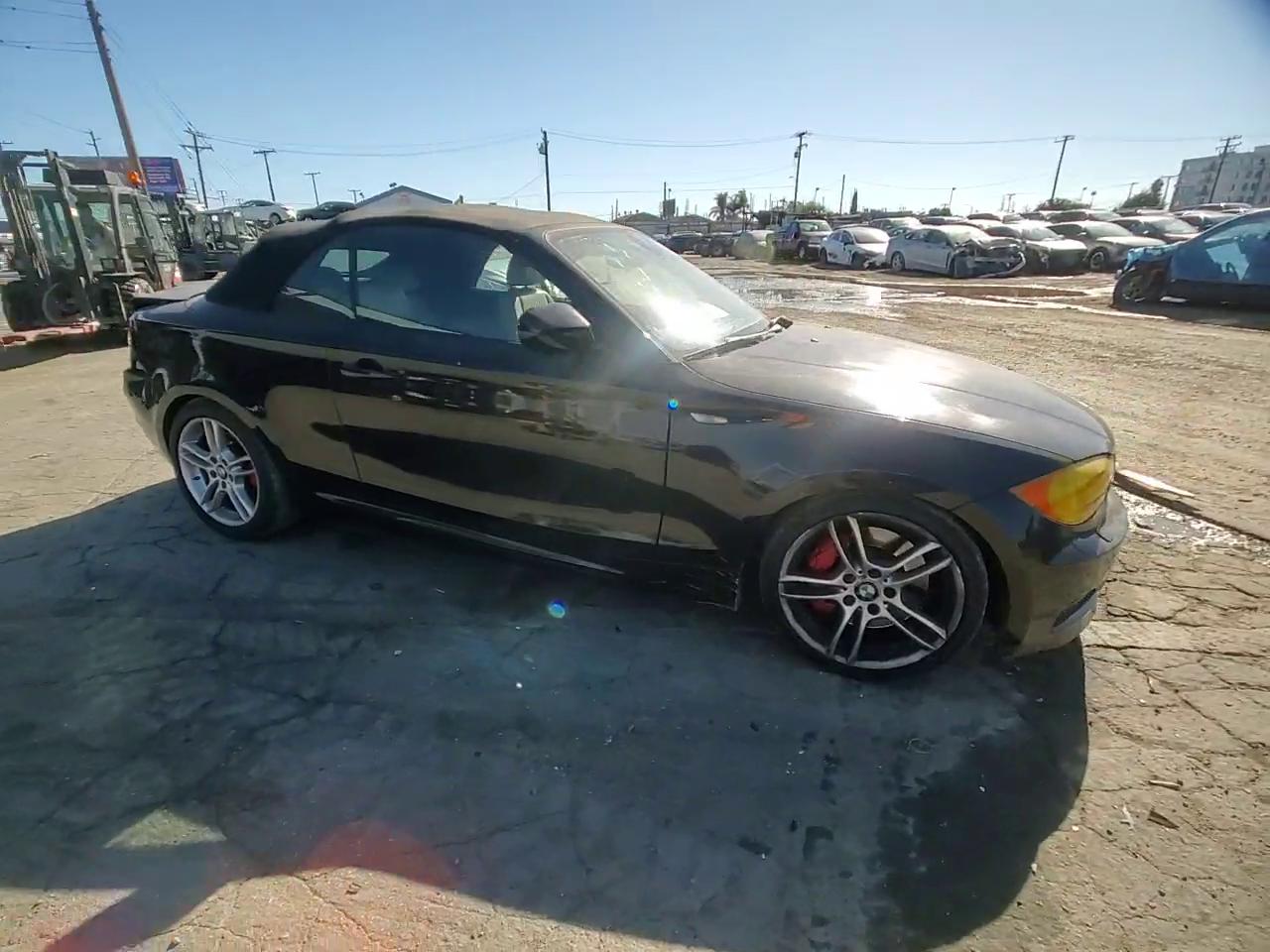 Фото: WBAUN9C52AVK41302