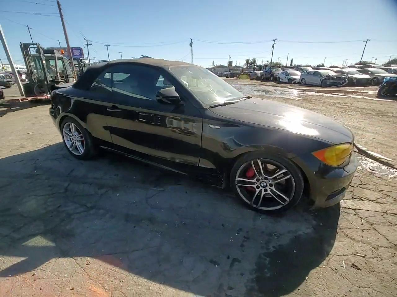 Фото: WBAUN9C52AVK41302