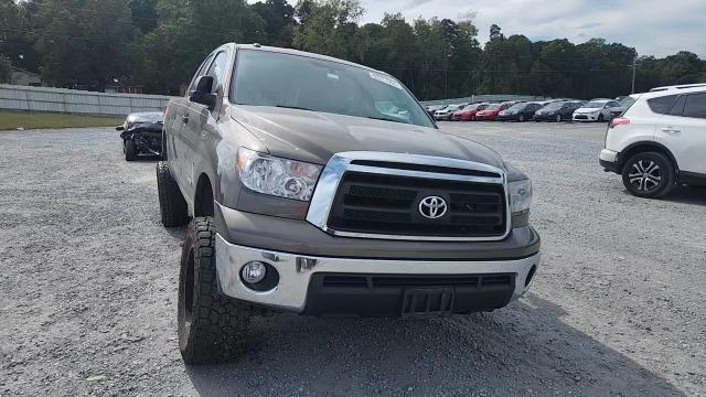 2010 Toyota Tundra Double Cab Sr5 VIN: 5TFUY5F18AX142774 Lot: 82311955