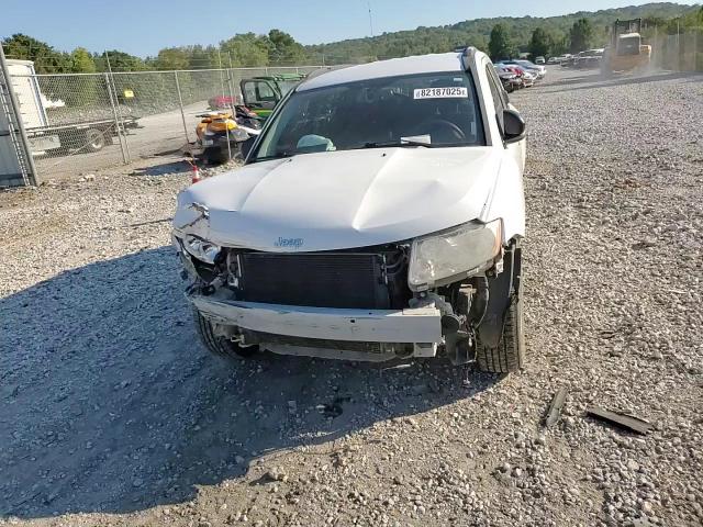 2013 Jeep Compass VIN: 1C4NJCBA8DD130309 Lot: 82187025