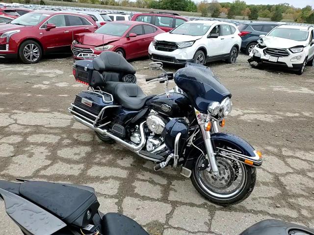 2013 Harley-Davidson Flhtcu Ultra Classic Electra Glide VIN: 1HD1FCM15DB608404 Lot: 82415075