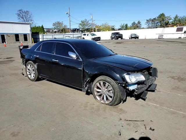 2018 Chrysler 300 Limited VIN: 2C3CCAKG7JH160253 Lot: 82302975