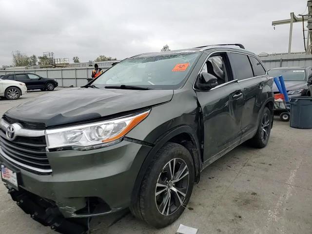 2016 Toyota Highlander Xle VIN: 5TDJKRFH1GS317406 Lot: 89834755