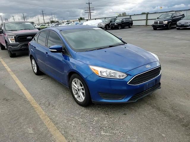 2018 Ford Focus Se VIN: 1FADP3F2XJL240914 Lot: 82249965