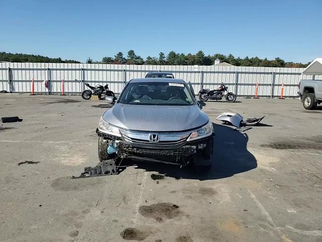 2017 Honda Accord Lx VIN: 1HGCR2F32HA003103 Lot: 84650555