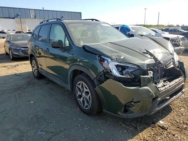 2023 Subaru Forester Premium VIN: JF2SKAEC9PH504782 Lot: 85172155