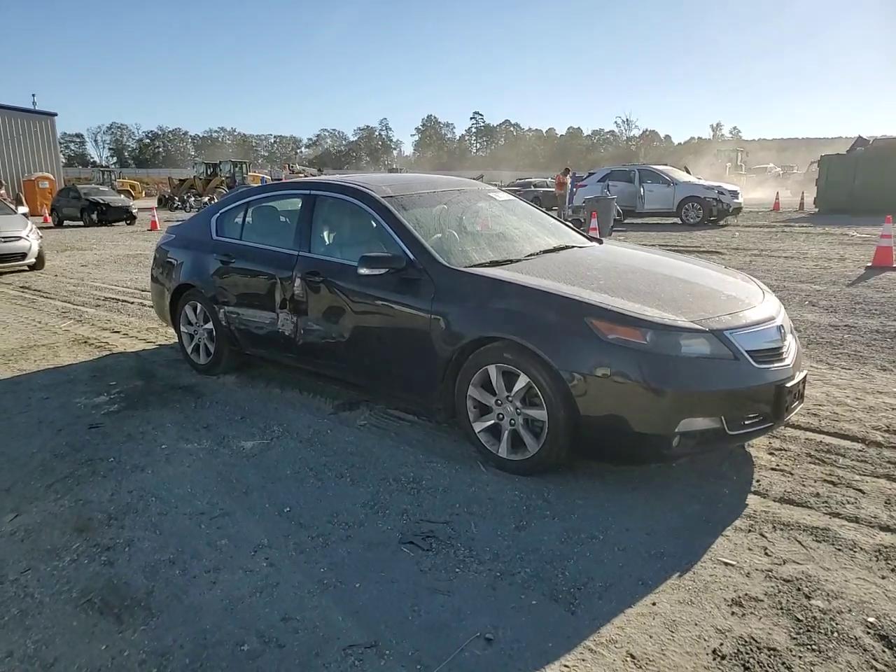 Фото: 19UUA8F55CA001693