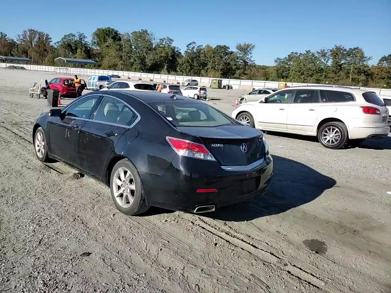 Фото: 19UUA8F55CA001693