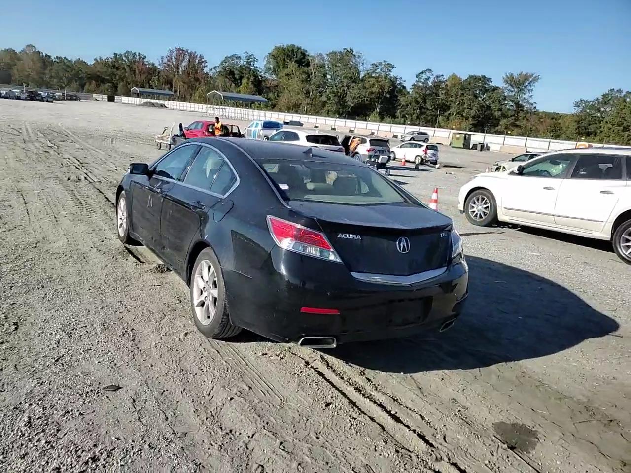 Фото: 19UUA8F55CA001693