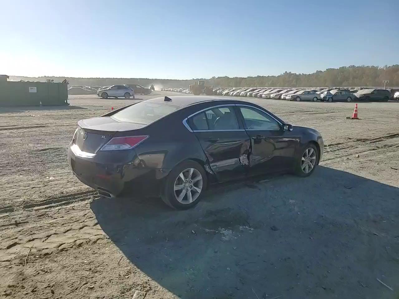 Фото: 19UUA8F55CA001693