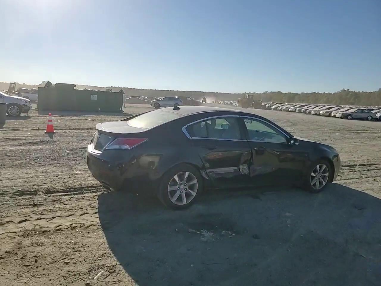 Фото: 19UUA8F55CA001693