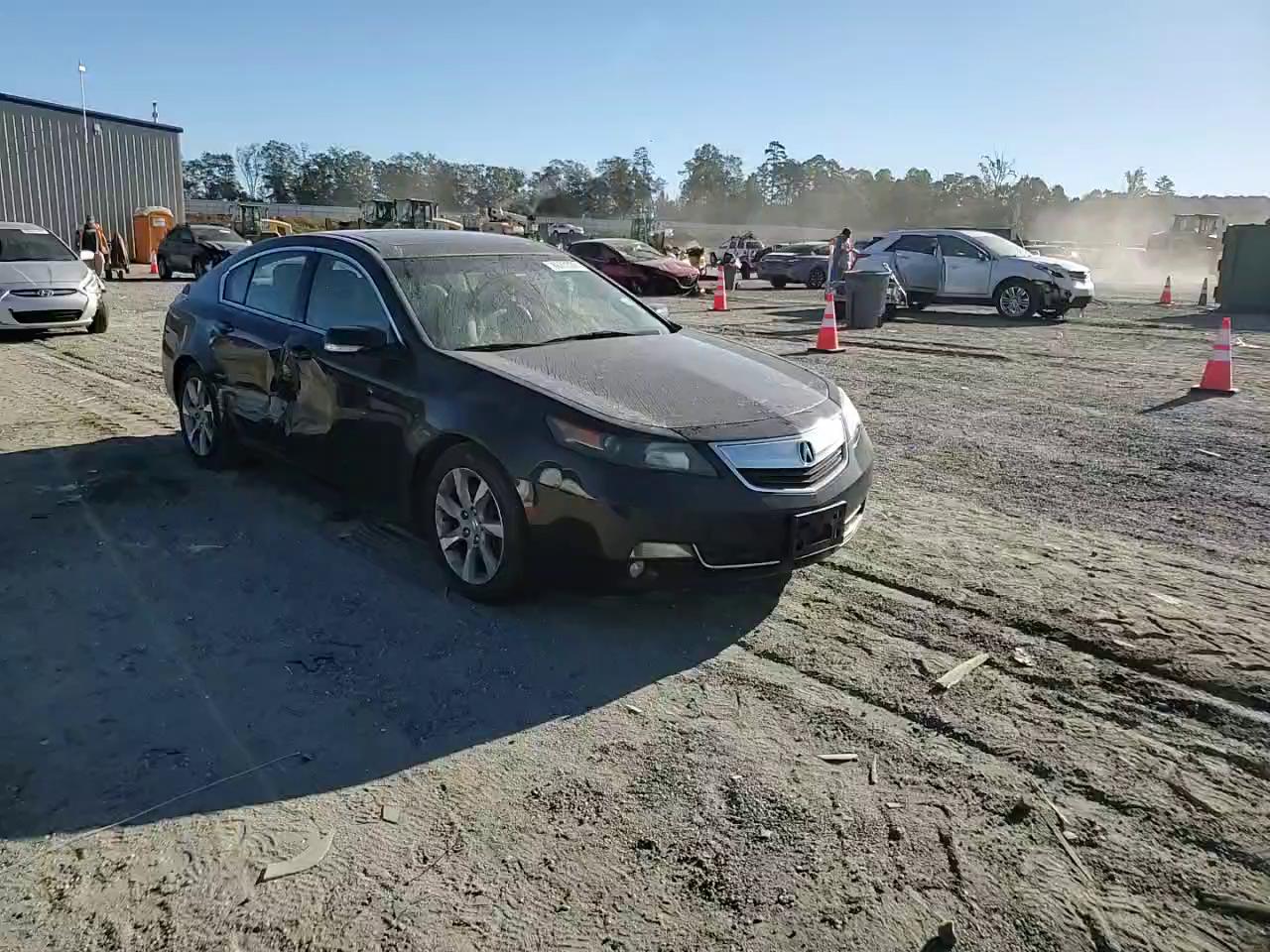 Фото: 19UUA8F55CA001693