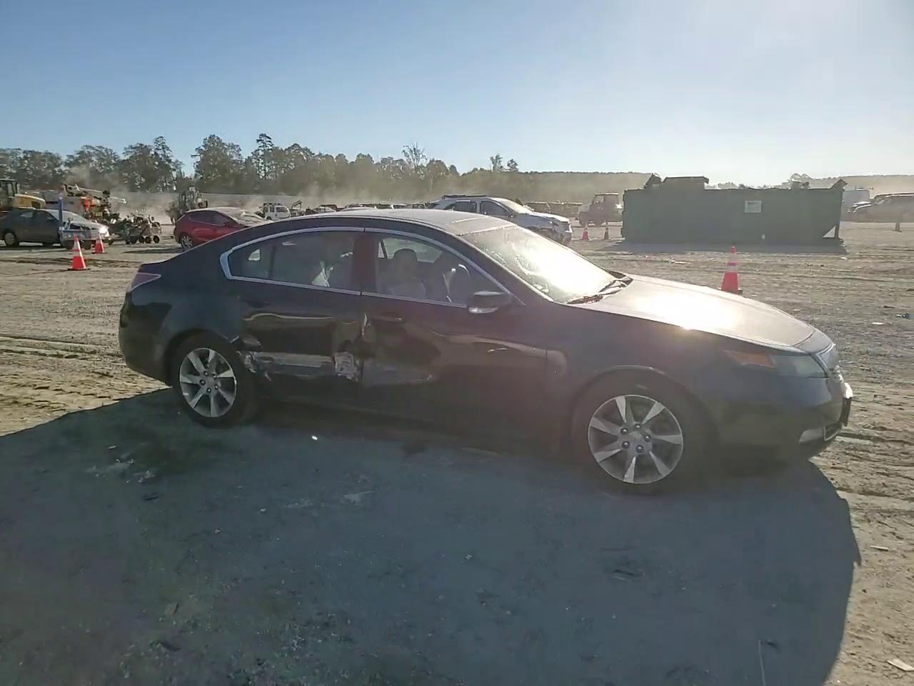 Фото: 19UUA8F55CA001693