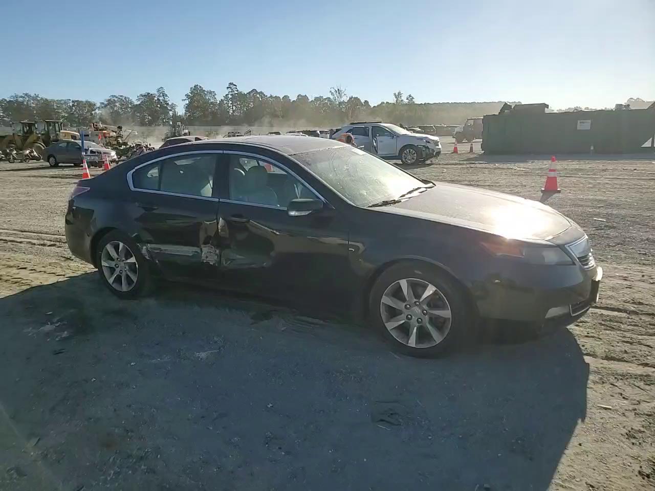 Фото: 19UUA8F55CA001693