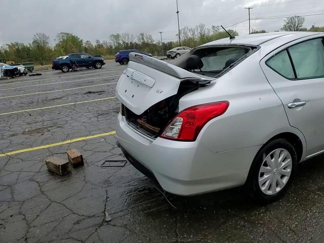 2019 Nissan Versa S VIN: 3N1CN7APXKL828195 Lot: 85507665