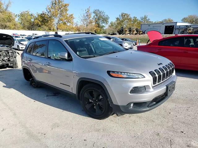 2018 Jeep Cherokee Latitude VIN: 1C4PJLCB6JD556463 Lot: 90627895