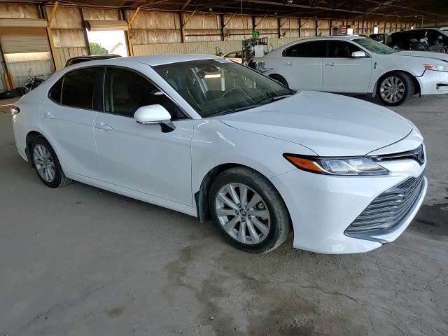 2018 Toyota Camry L VIN: 4T1B11HK3JU094768 Lot: 82007645
