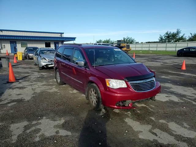 2011 Chrysler Town & Country Touring L VIN: 2A4RR8DG4BR656210 Lot: 82189475