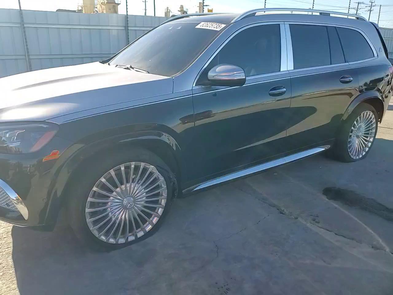 Фото: 4JGFF8HB1MA393547