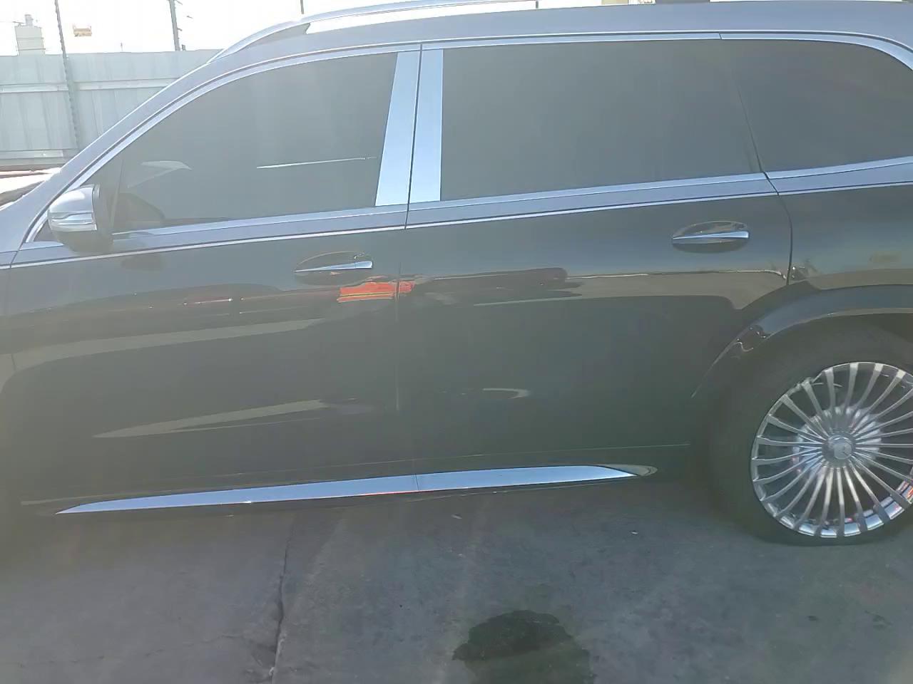 Фото: 4JGFF8HB1MA393547